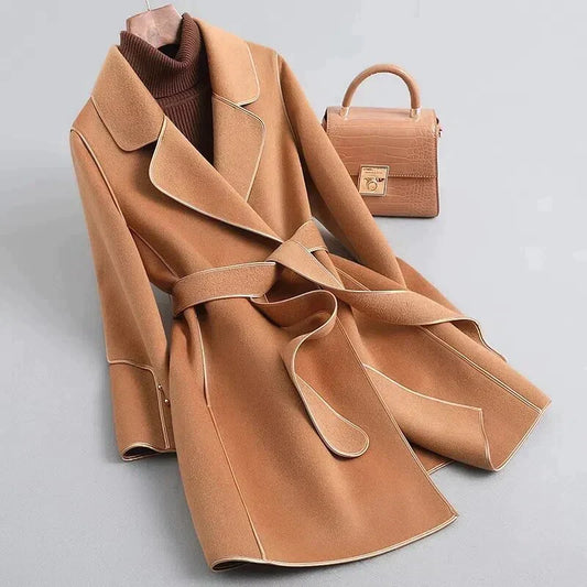 Virgin wool trench coat by L'Aurablend